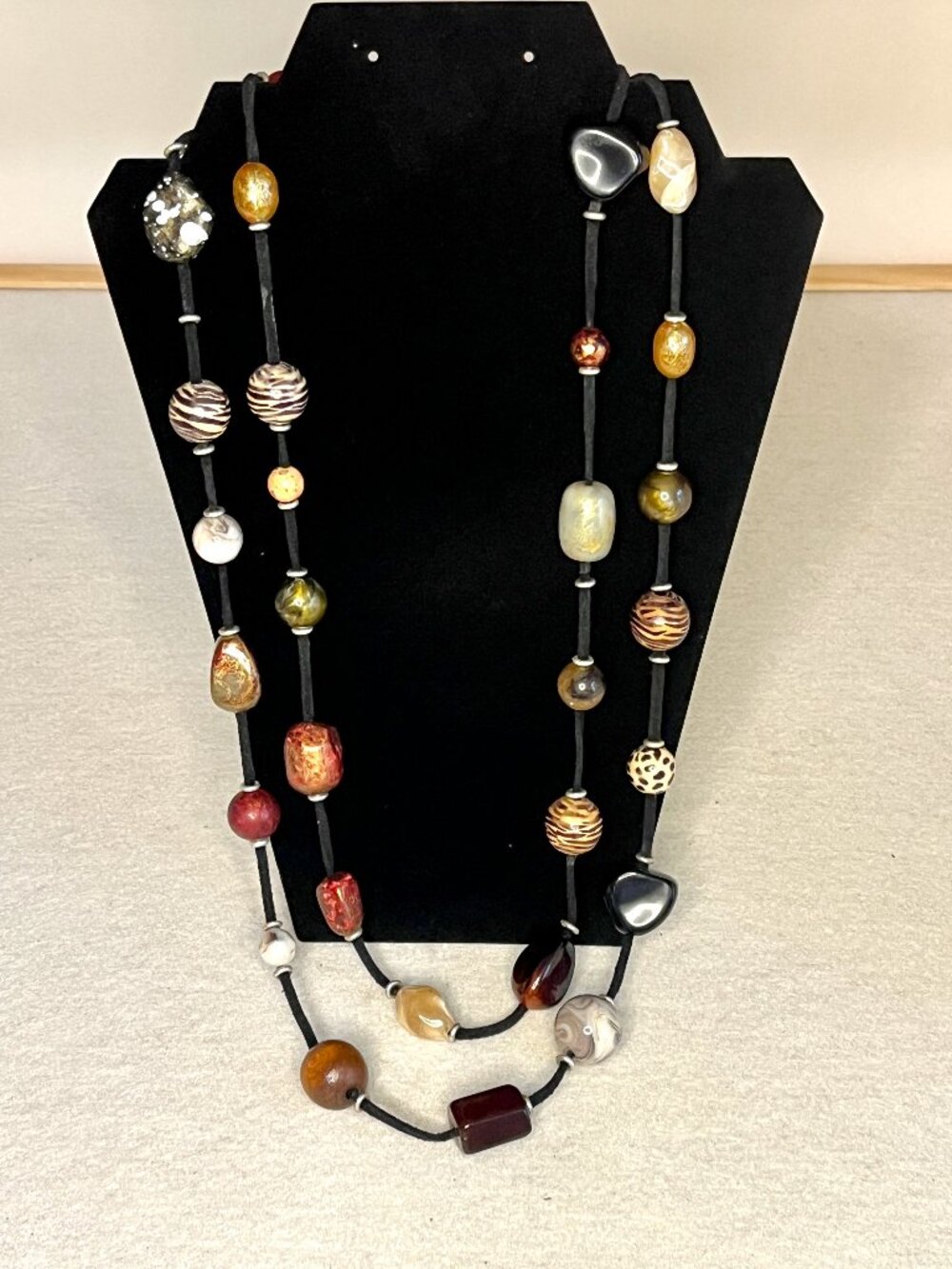 Vintage Mixed Stones on Black Leather Necklace * Long Length * Excel Cond